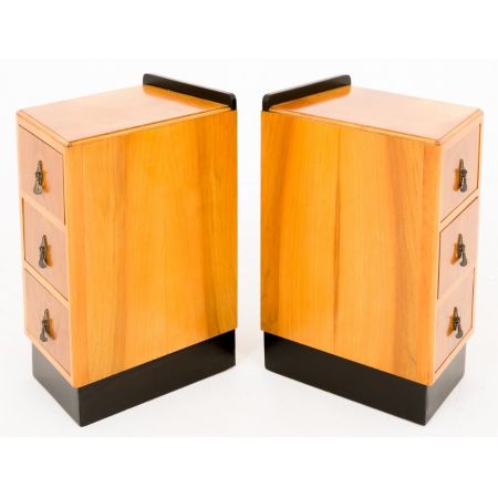 Antikes Paar Nussbaum Art Deco Beistelltische Nachttische massiv 1930