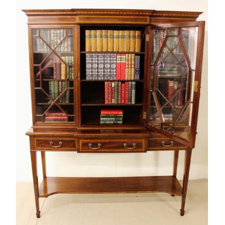 Britische antike Vitrine Bücherschrank Mahagoni Massivholz Sheraton Revival Edwards and Roberts englisch 1900