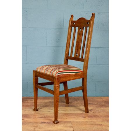 Antikes Set von 4 edwardischen massiven Esszimmerstühlen Stühle Eiche 1900