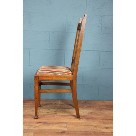 Antikes Set von 4 edwardischen massiven Esszimmerstühlen Stühle Eiche 1900