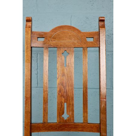 Antikes Set von 4 edwardischen massiven Esszimmerstühlen Stühle Eiche 1900