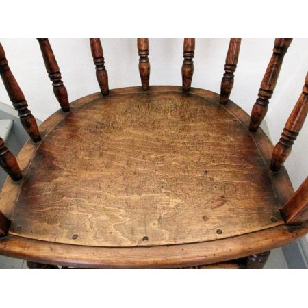 Britischer antiker Captains Chair Stuhl Esche Ulme Massivholz 1850
