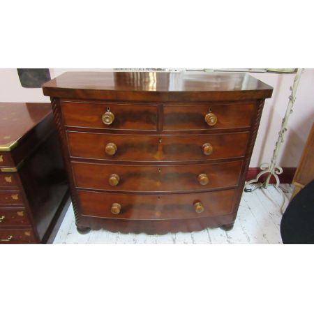 Antike Original Englische Vikotrianische Mahagoni Massivholz Bug Front Kommode 1860