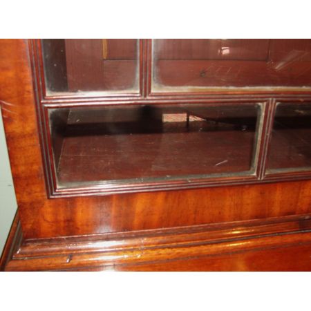 Antiker Schmaler original englischer georgischer Mahagoni Massivholz Sekretär mit Bücherregalaufsatz bureau bookcase um 1810