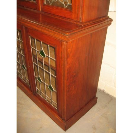 Edwardischer englischer Bücherschrank Vitrine Nussbaum antik 1910