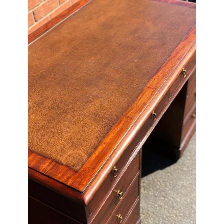 Viktorianischer antiker Pedestal Schreibtisch Mahagoni 1850