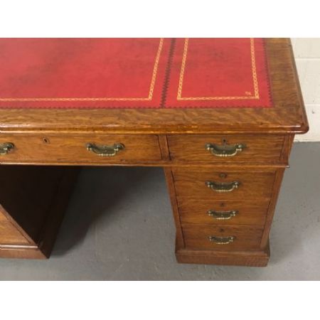 Antiker viktorianischer Pedestal Schreibtisch Eiche englisch 1850