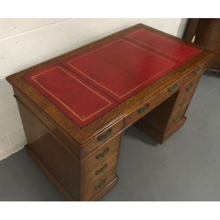 Antiker viktorianischer Pedestal Schreibtisch Eiche englisch 1850