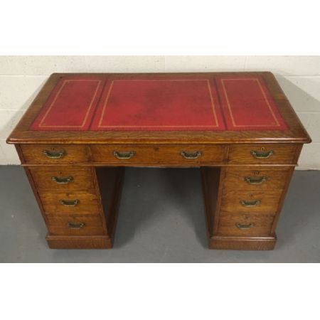 Antiker viktorianischer Pedestal Schreibtisch Eiche englisch 1850