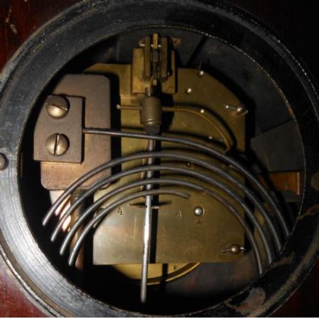 Französische Mahagoni Kaminuhr antik