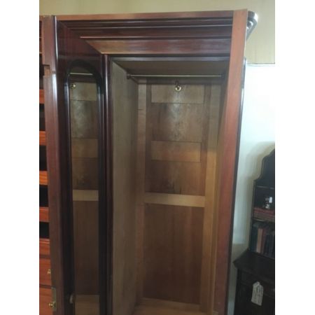 Großer original antiker Mahagoni Kleiderschrank englisch 1850