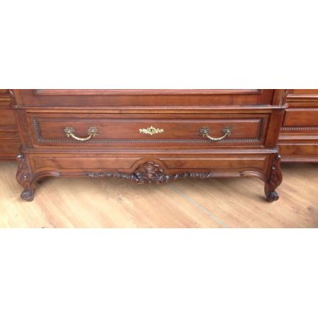 Großer original antiker Nussbaum Kleiderschrank französisch 1890