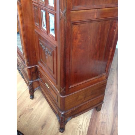 Großer original antiker Nussbaum Kleiderschrank französisch 1890