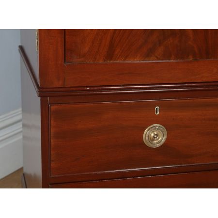 Georgianischer Linen Press Kleiderschrank Mahagoni englisch 1810