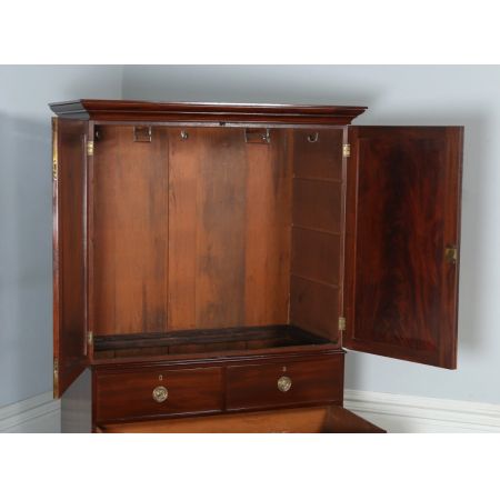 Georgianischer Linen Press Kleiderschrank Mahagoni englisch 1810
