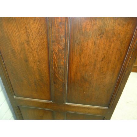 Schöner original antiker Kleiderschrank Eiche englisch 1840