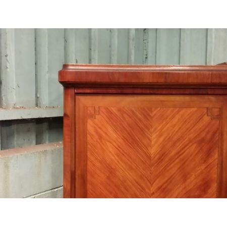 Original antiker französischer Kleiderschrank Mahagoni Nussbaum 1900