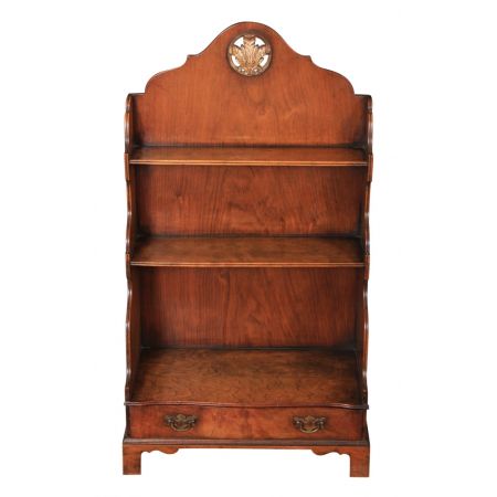 Kleines original antikes Queen Anne Nussbaum Bücherregal englisch 1920