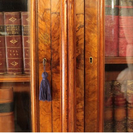 Einzigartiger Englischer Antiker William IV Breakfront Nussbaum Bücherschrank 1830