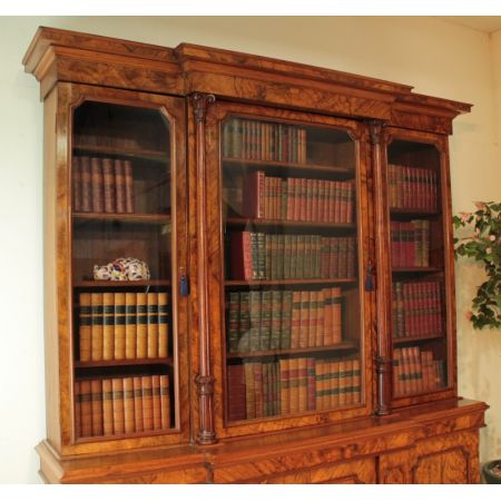 Einzigartiger Englischer Antiker William IV Breakfront Nussbaum Bücherschrank 1830
