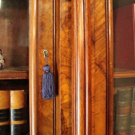 Einzigartiger Englischer Antiker William IV Breakfront Nussbaum Bücherschrank 1830