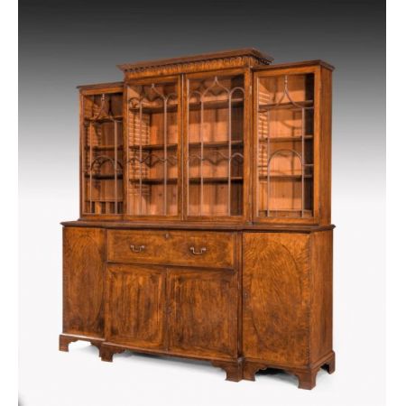 Englischer George III Antiker Mahagoni Breakfront Bücherschrank 1795