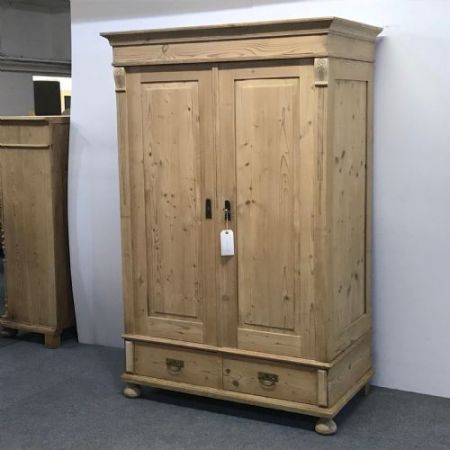 Kleiner antiker englischer Kleiderschrank Kiefer original 1920