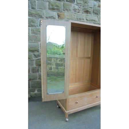 Antiker englischer Eichen Kleiderschrank im Heals Style gekalkt original 1910