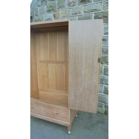 Antiker englischer Eichen Kleiderschrank im Heals Style gekalkt original 1910