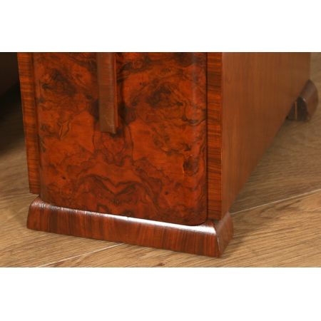 Schönes Paar original antike Art Deco Nachtschränke Nussbaum Englisch 1930