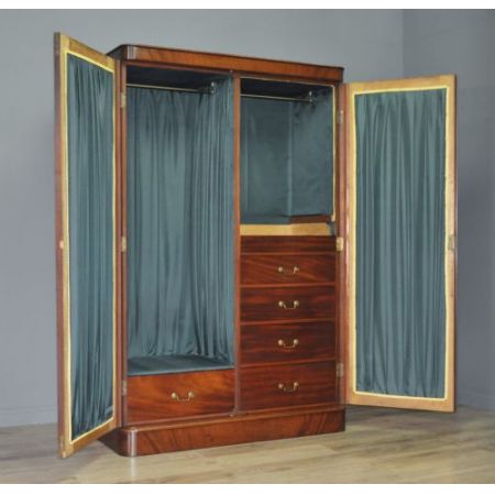 Sehr guter antiker viktorianischer Mahagoni Kleiderschrank englisch 1860