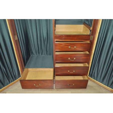 Sehr guter antiker viktorianischer Mahagoni Kleiderschrank englisch 1860