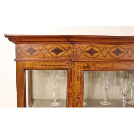 Herrliche antike edwardianische Satinholz Vitrine England 1900