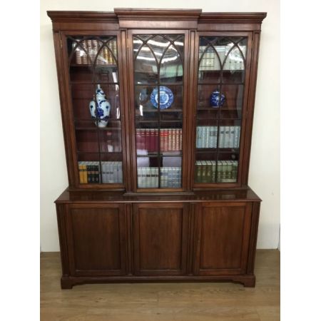 Edwardianisches Antikes Breakfront Mahagoni Bücherregal englisch 1900