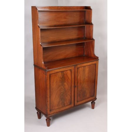 Englischer Mahagoni Bücherschrank George IV antik 1820