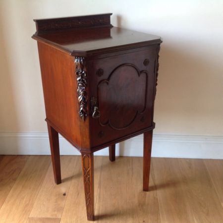 Antiker viktorianischer Mahagoni Nachtschrank England 1890