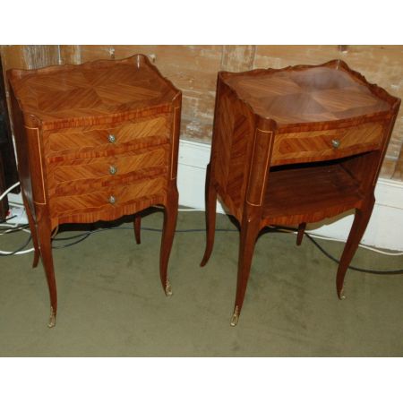 Original antike französische Königsholz Nachttische 1920