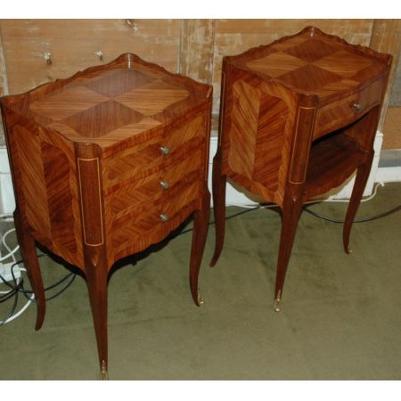 Original antike französische Königsholz Nachttische 1920