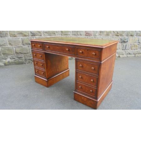 Edwardianischer Antiker Nussbaum Schreibtisch englisch ca 1890