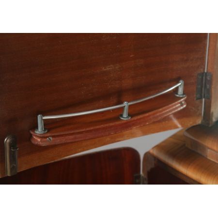 Stilvoller antiker Art Deco Nussbaum Cocktailschrank englisch ca 1930