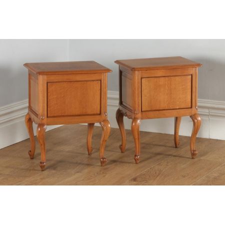 Herrliche Eichen antike Nachtschränke Louis XVI Stil Frankreich ca 1920