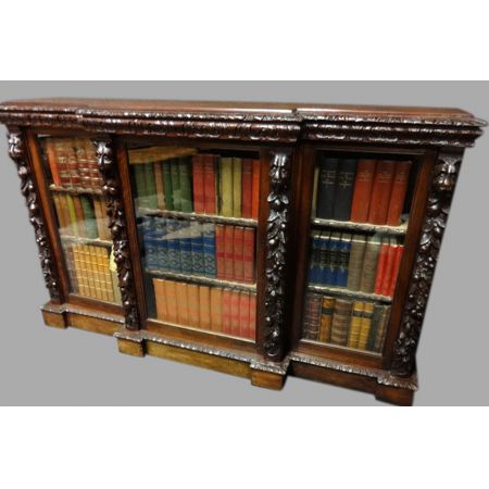 Beeindruckendes antikes Nussbaum Eiche Breakfront Bücherregal englisch 1860