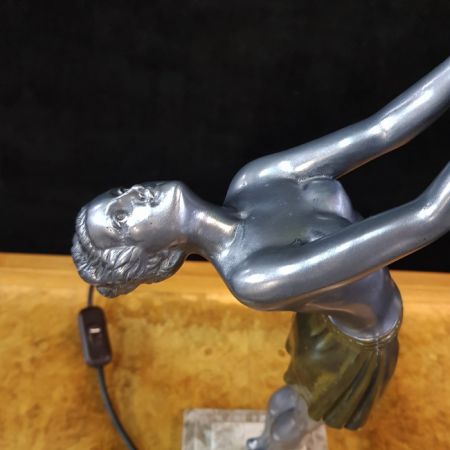 Fantastische antike Art Deco Lampe englische Tischlampe Figur Kugel 1930