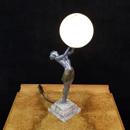 Fantastische antike Art Deco Lampe englische Tischlampe Figur Kugel 1930