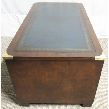 Englische Militär Mahagoni Kommode Sofatisch Leder antik 1920