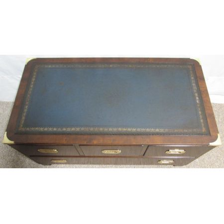 Englische Militär Mahagoni Kommode Sofatisch Leder antik 1920