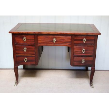 Feiner antiker viktorianischer Mahagoni Schreibtisch britisch 1850