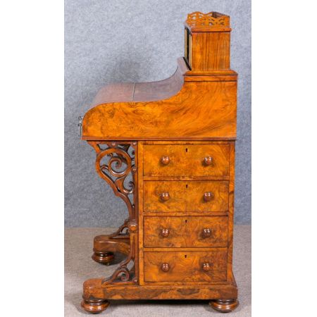 Faszinierender antiker viktorianischer Nussbaum Davenport Schreibtisch englisch 1870