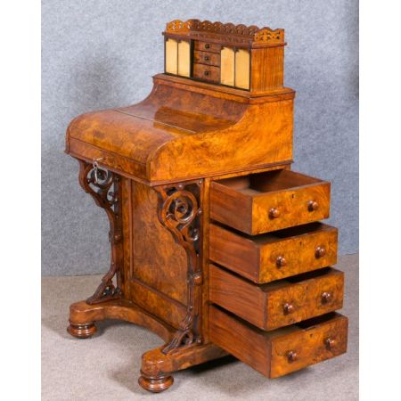 Faszinierender antiker viktorianischer Nussbaum Davenport Schreibtisch englisch 1870