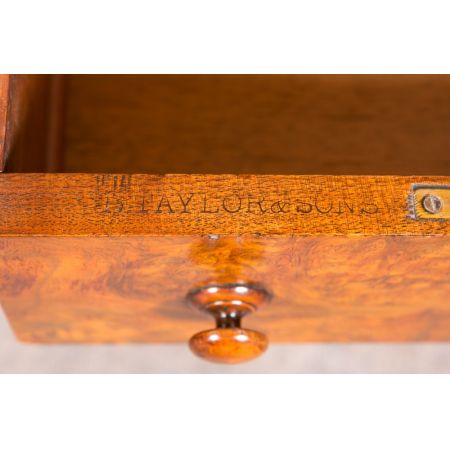 Faszinierender antiker viktorianischer Nussbaum Davenport Schreibtisch englisch 1870